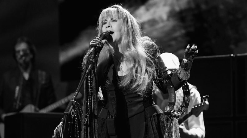 Stevie Nicks forced to cancel gigs due to injury